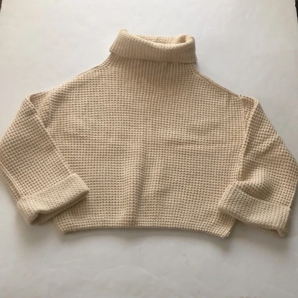 Free People Sweater - Picture 8 of 9